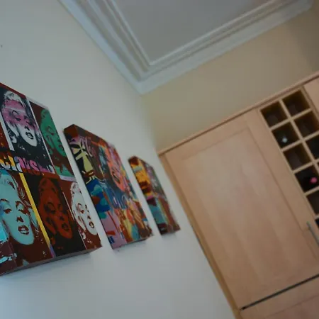 Benley City Stays - Meanwood Apartment *