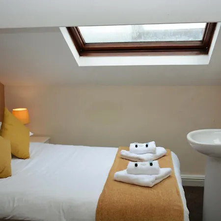 Benley City Stays - Meanwood Apartment *